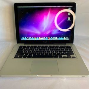 Apple MacBooK 13 inches Preowned 
C2D MacBook 5,1 (Late 2008) Core 2 Duo
